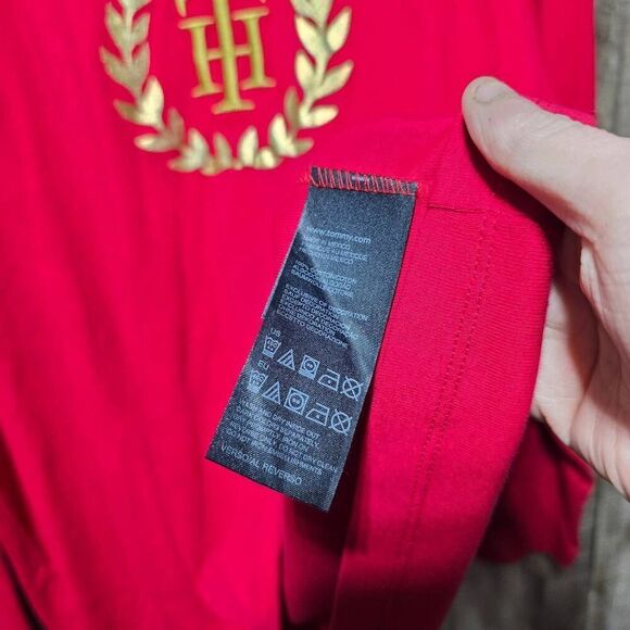 Tommy Hilfiger Vintage Y2K Red Embroidered Graphic Plus Size LS Tee - Picture 5 of 5